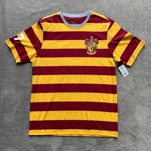 NWT Harry Potter Gryffindor T-Shirt Adult Size L